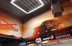 hakvoort-kunstlicht-maxxis-dakar-team-led-tegelverlichting (4)