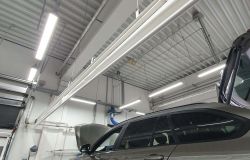 Hakvoort kunstlicht_Led lijnverlichting_BMW_Werkplaatsen (40)